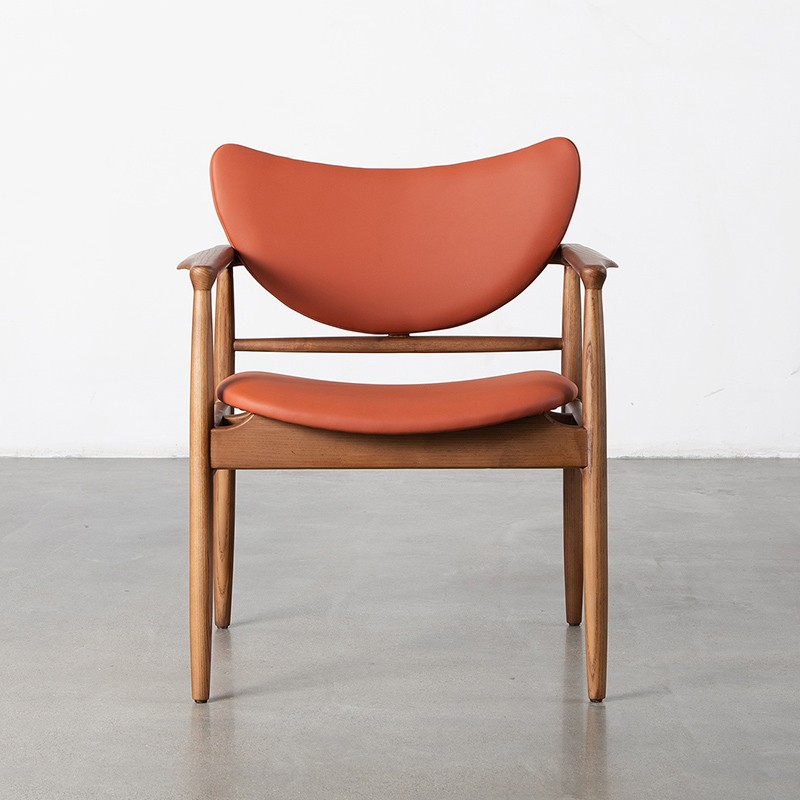 ما هي العوامل التي يجب مراعاتها عند اختيار كراسي الطعام؟